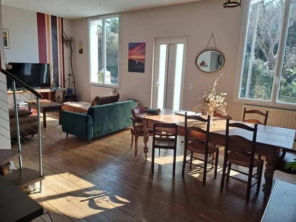 Maison 7 pièces 156 m²