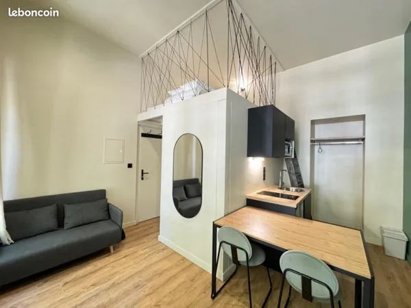 Studio 1 pièce 23 m²
