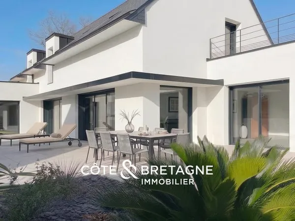 Acheter à Sarzeau maison d'architecte à 600 mètres de la pla