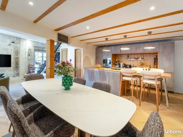 Appartement 3 pièces 84 m²