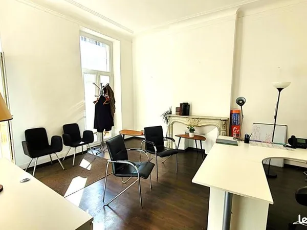 Bureaux Pierre Puget proximité Palais de Justice