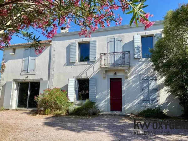 Grande maison familiale avec 6 chambres - jardin et piscine