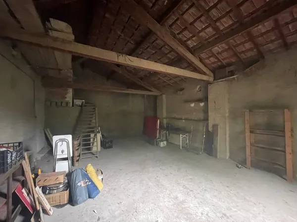Stockage Location La Roque-d'Anthéron  57m² 240€