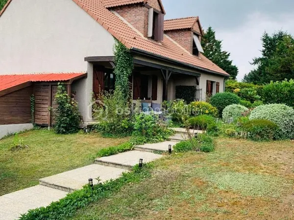 Maison 8 pièces 180 m²
