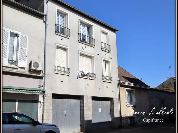 Immeuble de Rapport à vendre PUISEAUX (45), 2 Studios, 2 F2, Garages indépendants