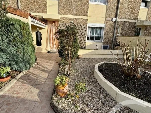 Maison Location Pauillac 3p 102m² 797€