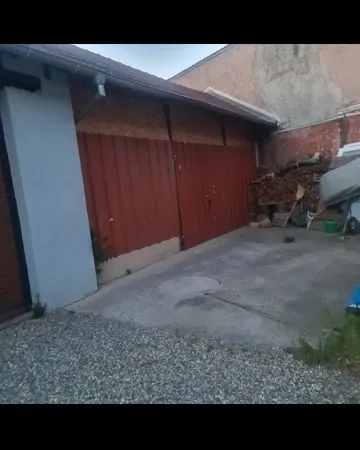 Local garage hangar a louer