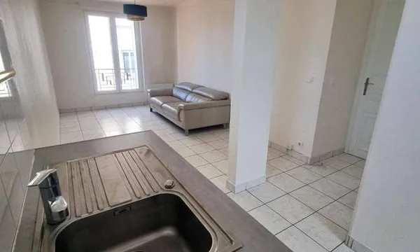 Studio 1 pièce 25 m²