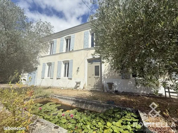 Maison 8 pièces 228 m²