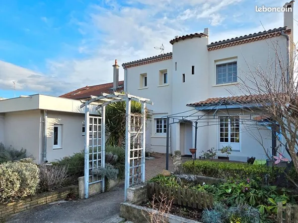 Maison 5 pièces 143 m²