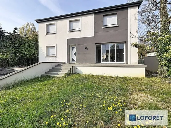 Maison 7 pièces 178 m²