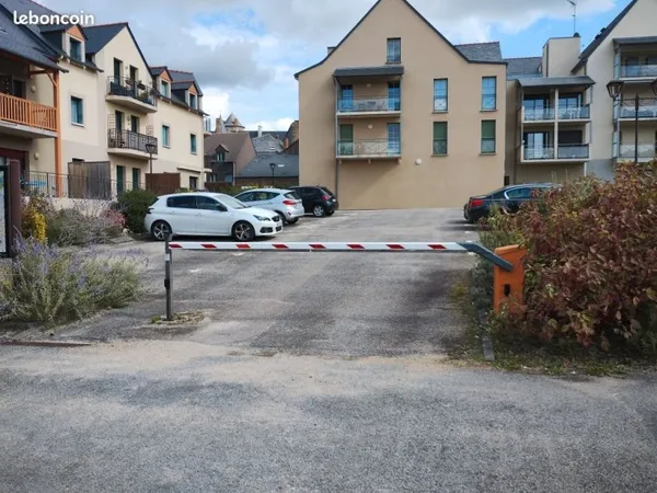 Place de stationnement à louer