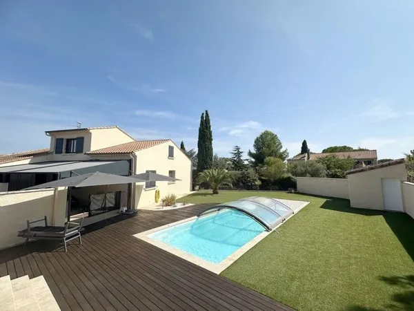 Maison de luxe 9 pièces 212 m²