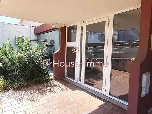 Commerce 5 pièces 83 m²