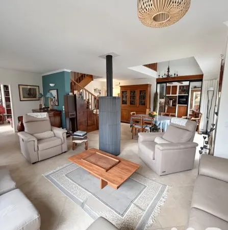 Maison 6 pièces 165 m²