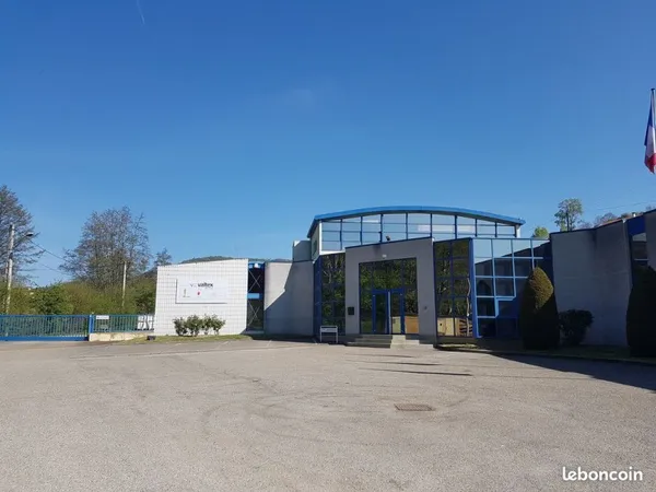 Site industriel /bureaux / parking