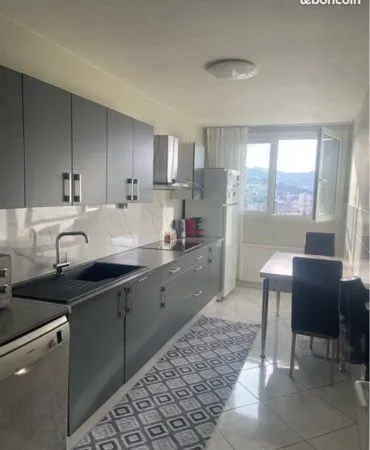 Appartement t4