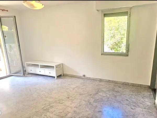 Studio 1 pièce 25 m²