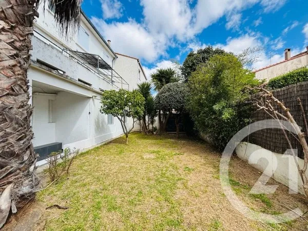 Appartement 3 pièces 144 m²