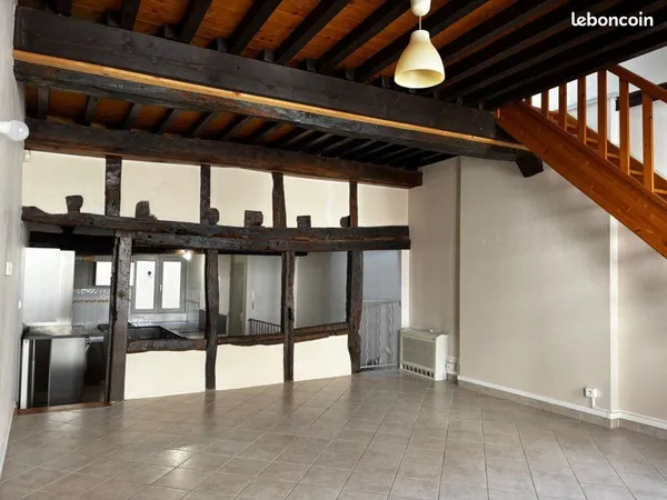 Appartement T3 70 m2 centre Châtillon