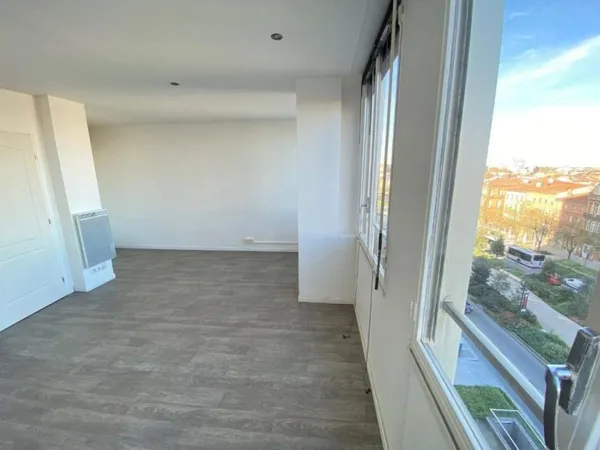 Local 1 pièce 41 m²