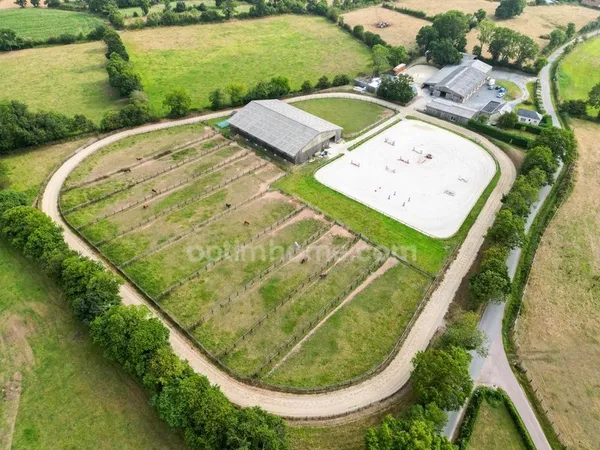 Propriété équestre de prestige sur près de 5 hectares