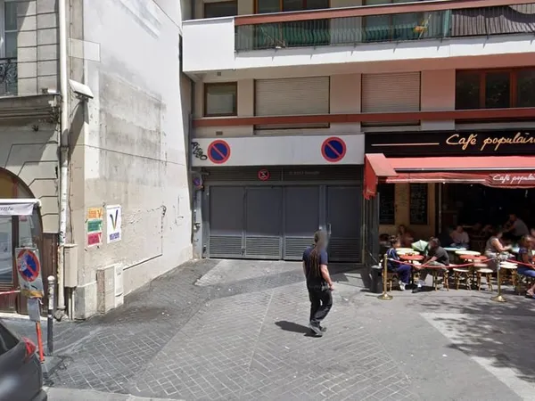 Parking 9 m²