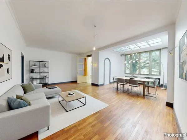 Propriété 8 pièces 230 m²