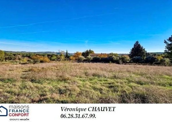 Terrain 628 m²