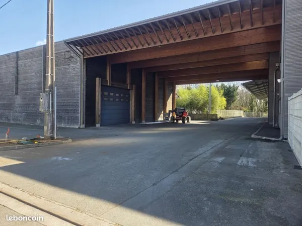 Bureaux 1300 m² Langon