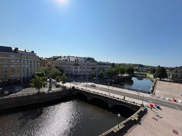 Appartement 5 pièces 151 m²