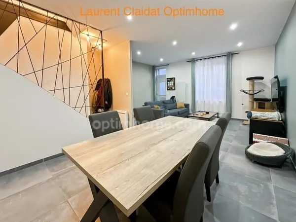 MAISON ENV.86M2 RÉNOVÉE 2022 - SAINT-QUENTIN - 2 CHAMBRES + POSS. 3 - TERRASSE - GARAGE