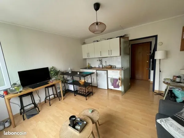 Studio 1 pièce 21 m²