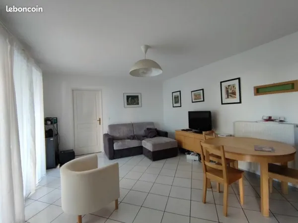 Chambre dans agréable colocation