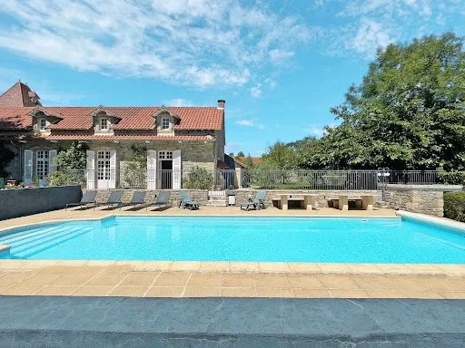 Propriété 450 m²