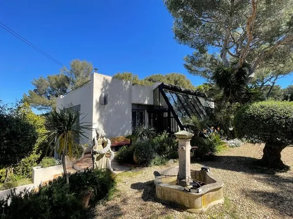 Maison 6 pièces 300 m²
