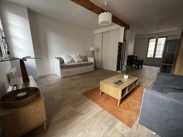 T1 DE 40 M2 - BORDEAUX ST MICHEL