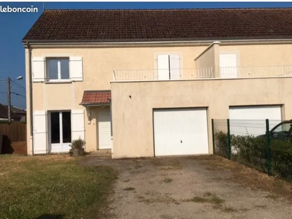 Maison 4 pièces 97 m² Sens 89100