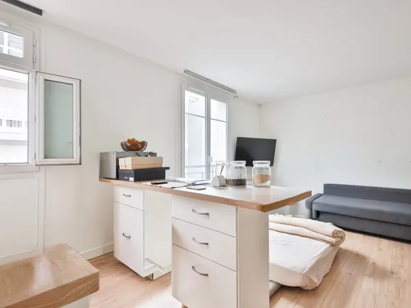 A vendre - Charmant studio à deux pas de la rue Saint-Charles
