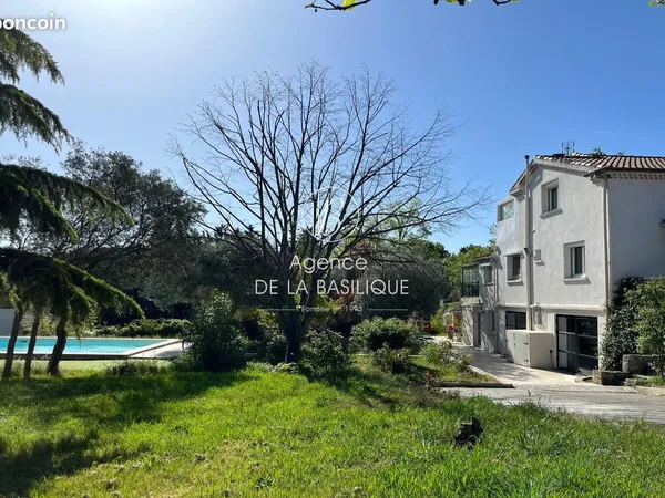 Maison 355 m² Mimet