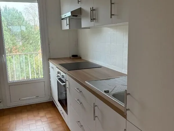 Appartement 3 CHAMBRES et GARAGE Proche Centre
