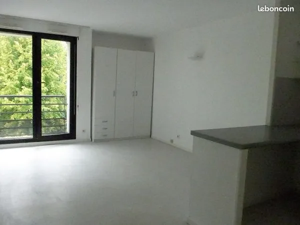 Studio 1 pièce 40 m²