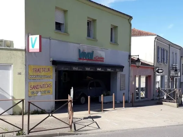 Boutique 150 m²