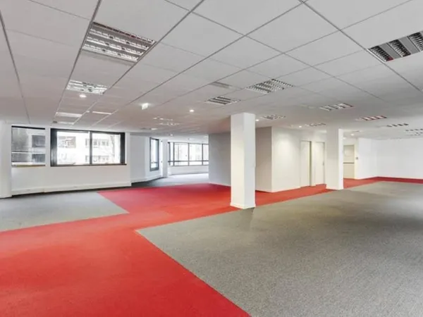 Bureau 2119 m²