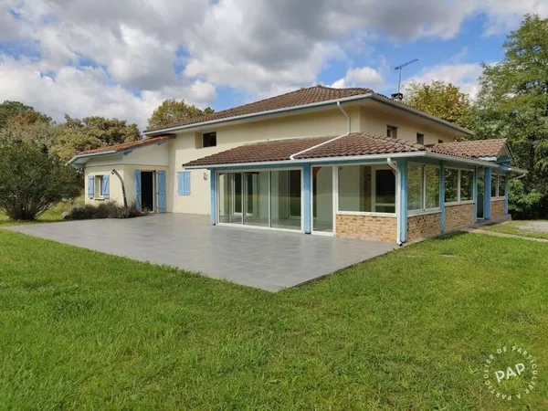 Maison 6 pièces 240 m²