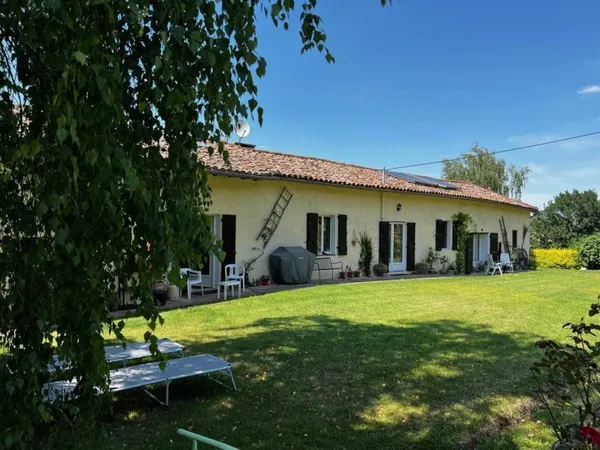 Maison de plain-pied 6 pièces 162 m²