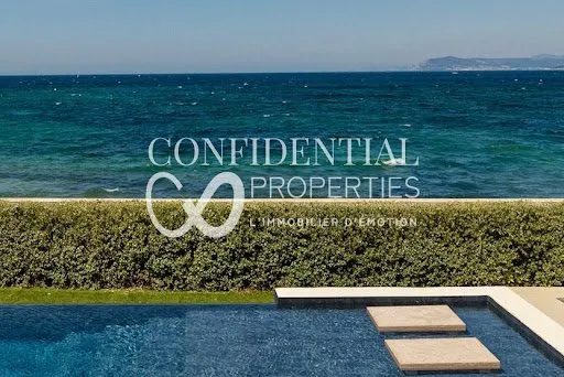 Villa 6 pièces 230 m²