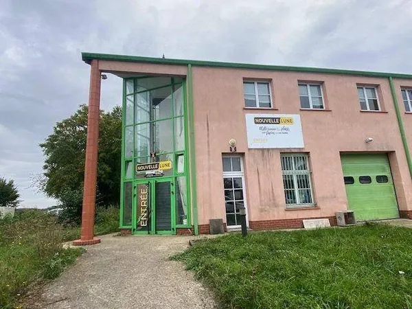 Local commercial 290 m²