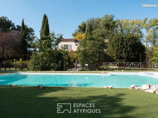 Propriété 9 pièces 308 m²