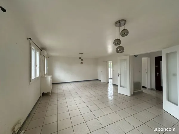 Maison 8 pièces 240 m²